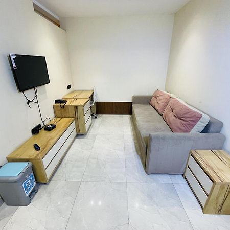 Stayez Studio Apartments Indore Exterior photo