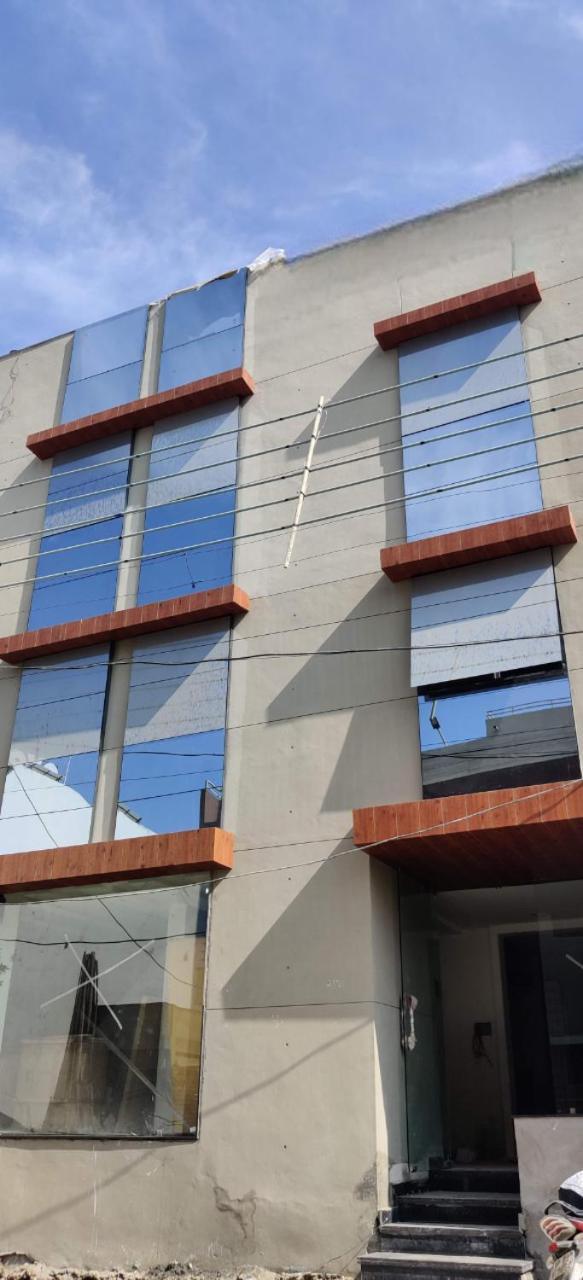 Stayez Studio Apartments Indore Exterior photo